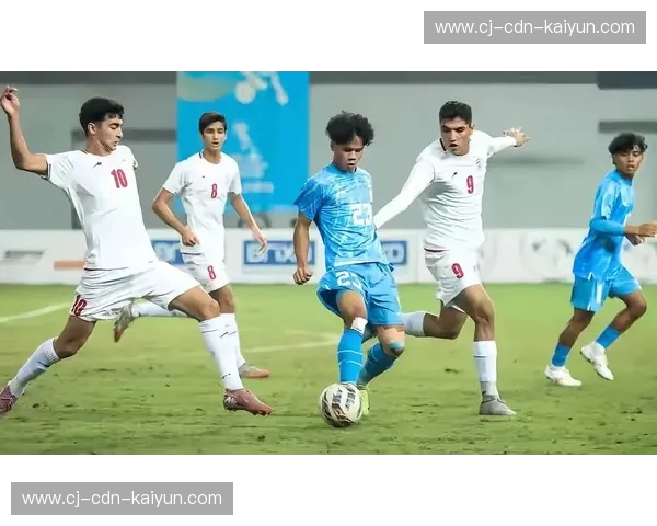 亚洲杯巅峰对决：伊朗vs日本直播，一场不容错过的足球盛宴！